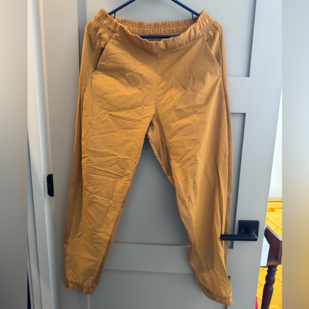Athlete joggers